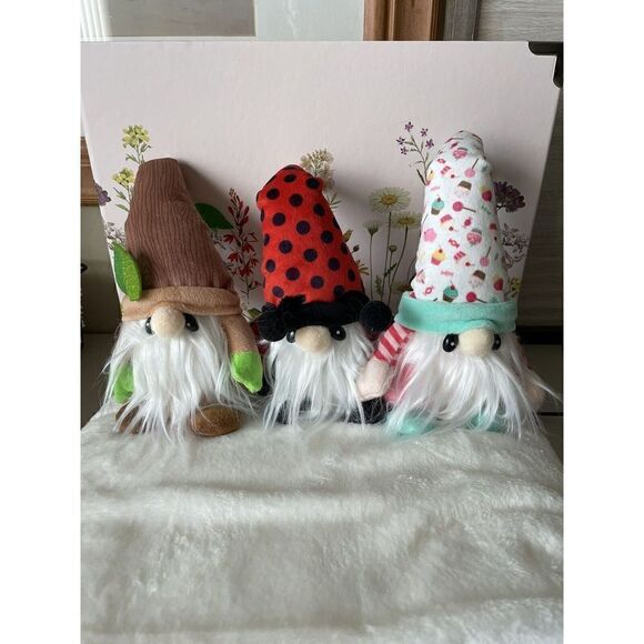 New with Tags ❤️ Giftcraft HUG Feel the Love GNOMIES Lot of 3 Plushes - Picture 1 of 5